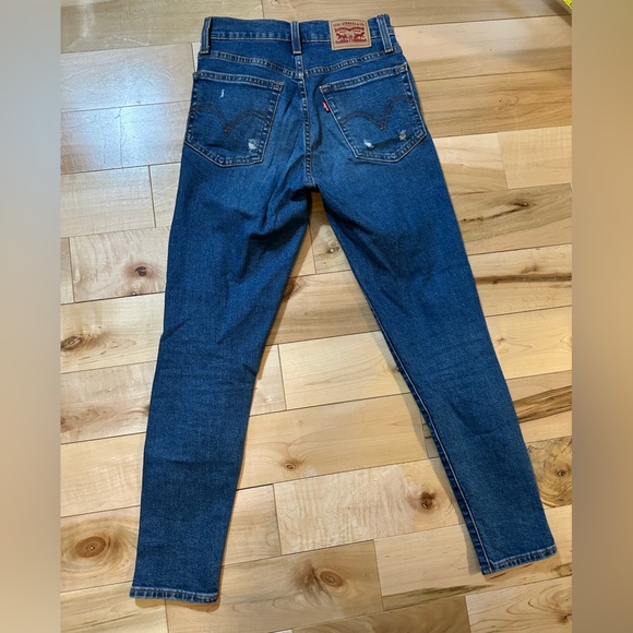 Levi’s Wedgie Skinny Jean - Picture 5 of 5